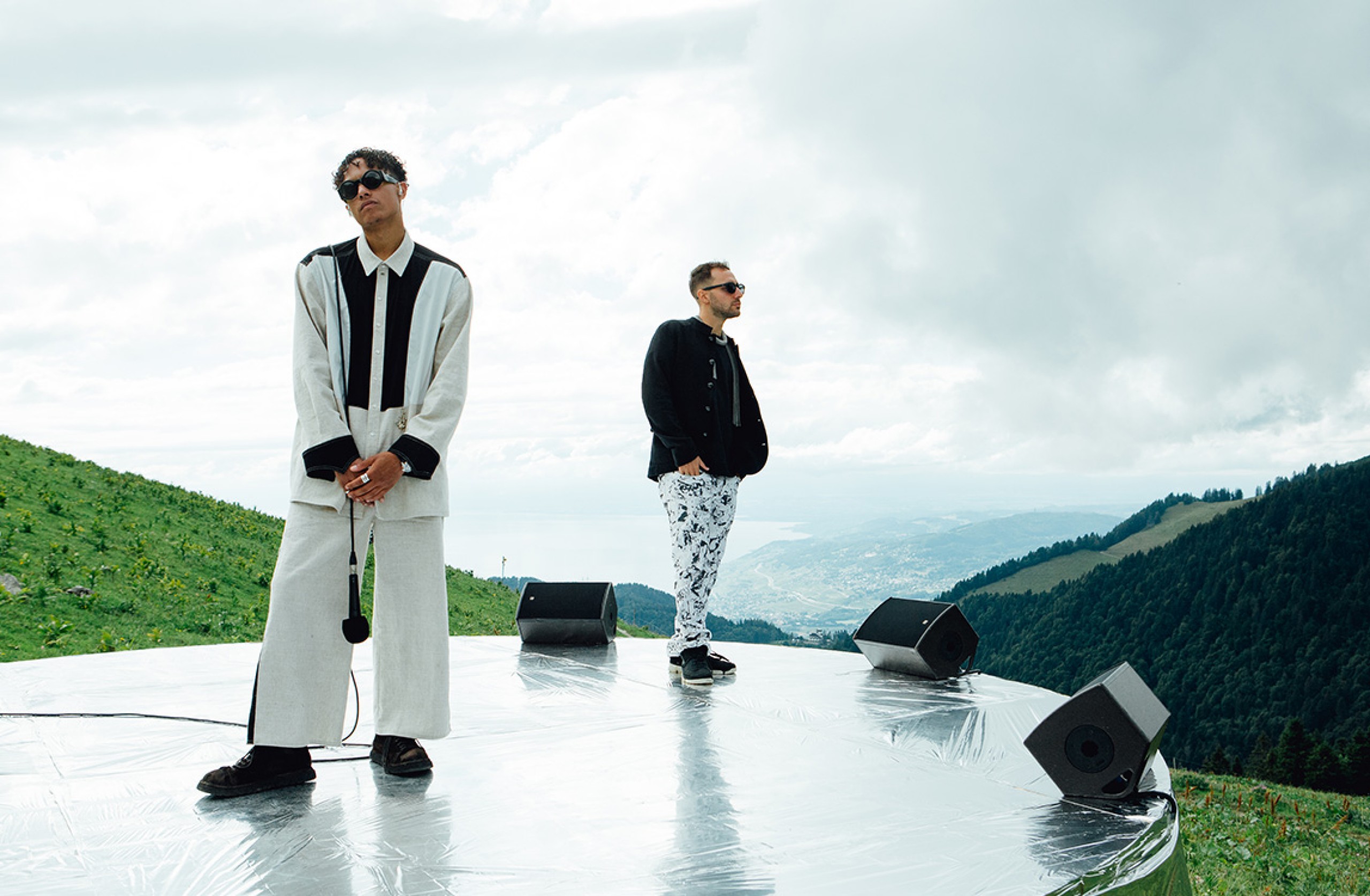 The music group THe LYONZ