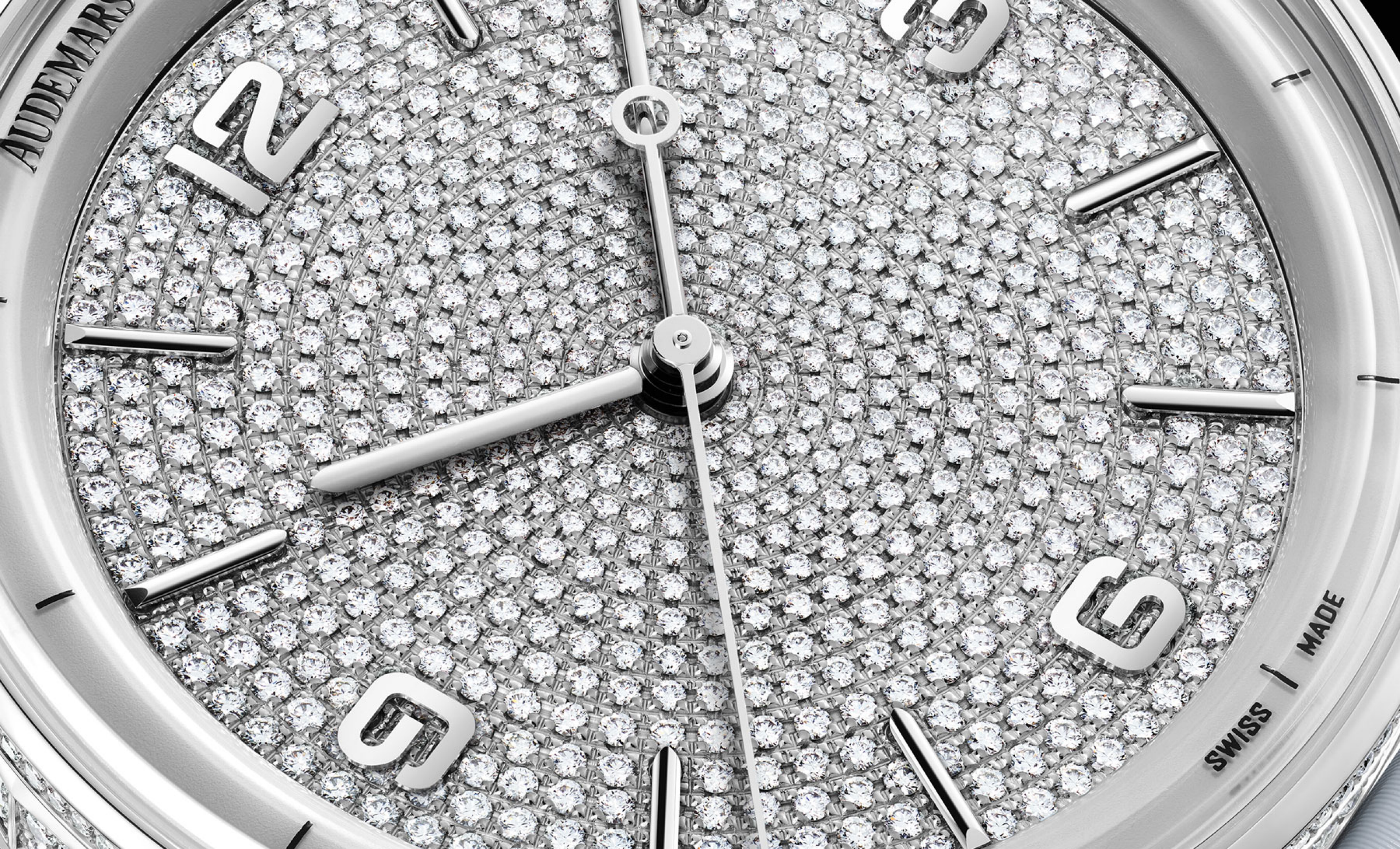 A Code 11.59 by Audemars Piguet in 18-carat white gold entirely paved with 1085 brilliant-cut diamonds.
