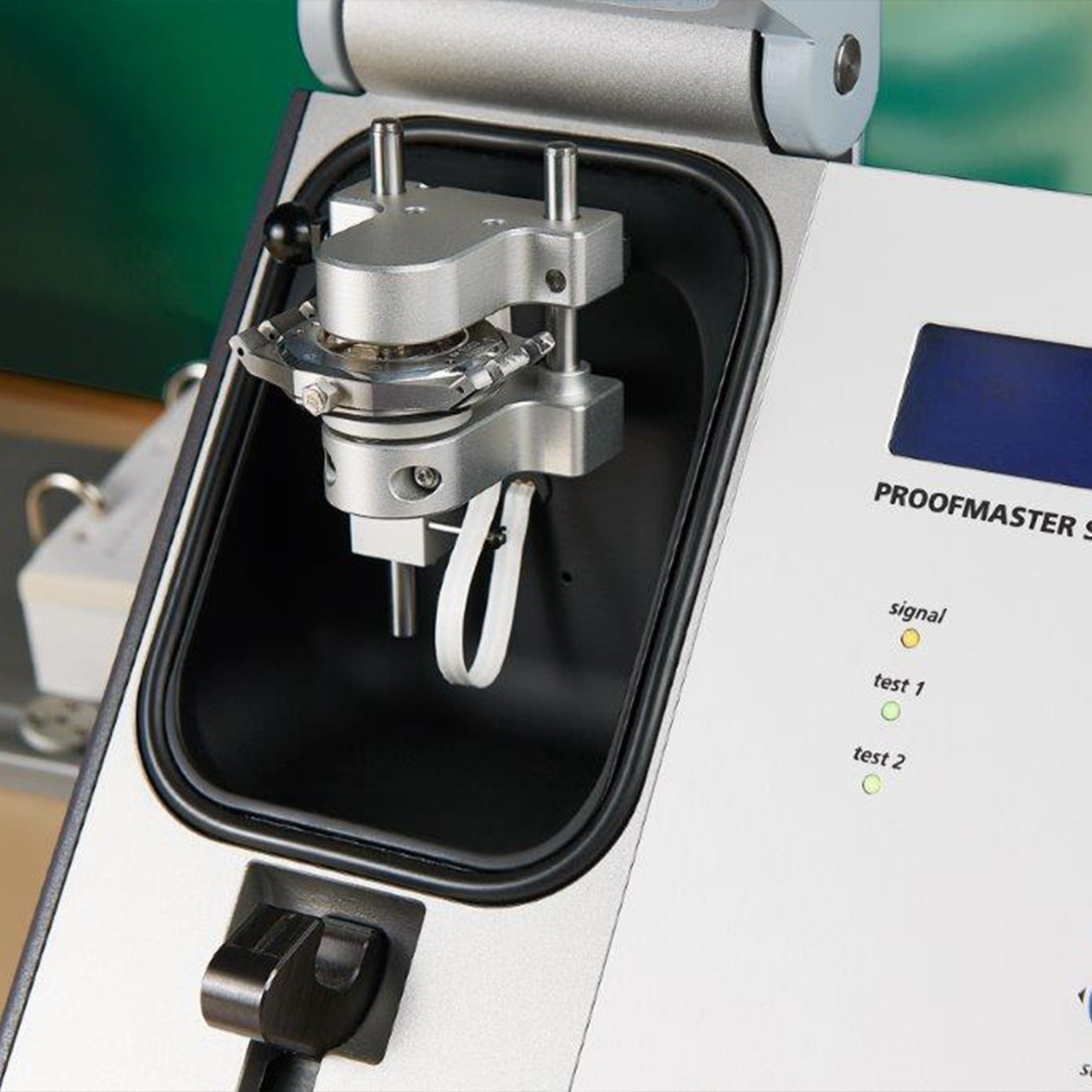 A watch water resistance testing machine