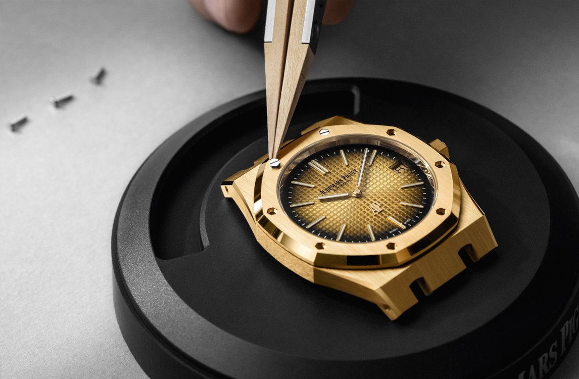 Audemars piguet weight sale