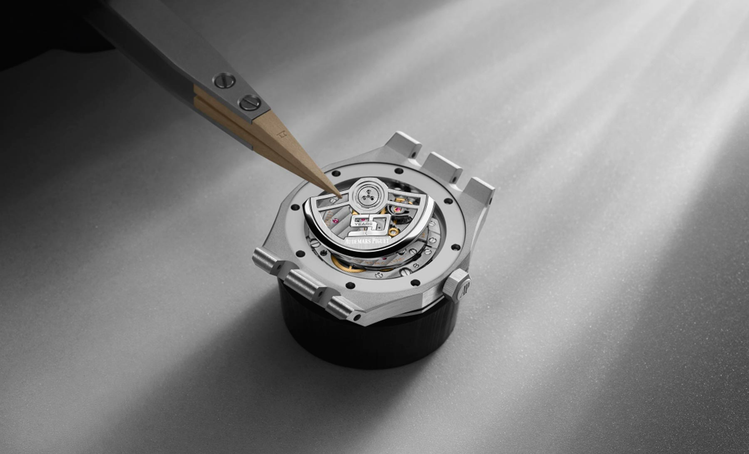 Сборка ротора часов Royal Oak 15551ST